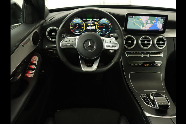 Mercedes-Benz C-Klasse 300e AMG Limited | Panoramadak | 360 Camera | Stoelverwarming | Carplay | Matrix LED | Leder/Alcantara | Navigatie | Park Assist | Sfeerverlichting | PHEV | Plug In
