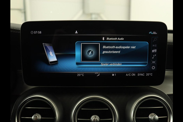 Mercedes-Benz C-Klasse 300e AMG Limited | Panoramadak | 360 Camera | Stoelverwarming | Carplay | Matrix LED | Leder/Alcantara | Navigatie | Park Assist | Sfeerverlichting | PHEV | Plug In