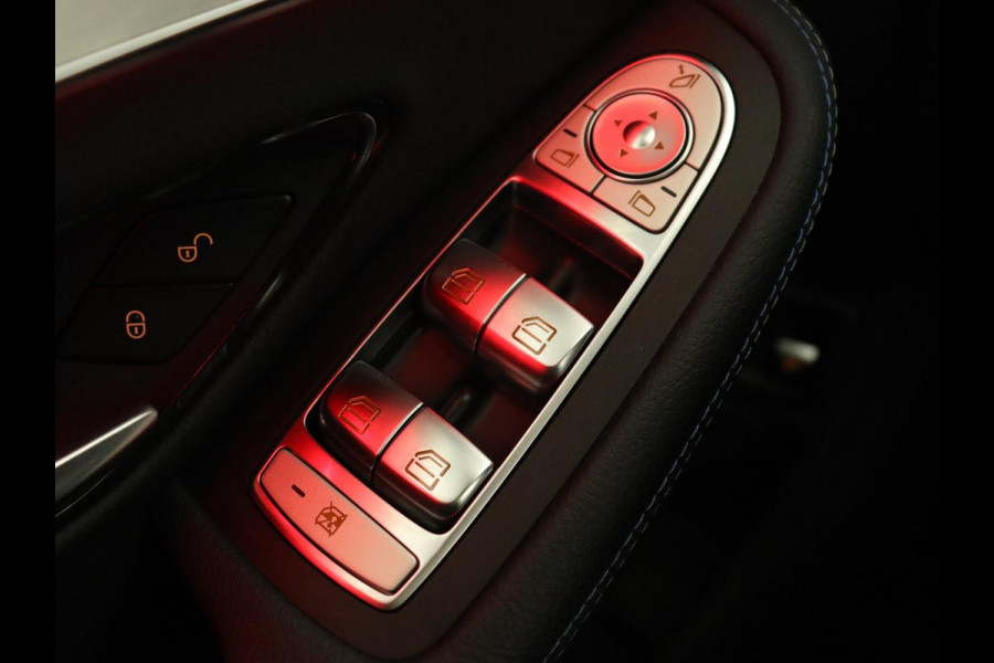 Mercedes-Benz C-Klasse 300e AMG Limited | Panoramadak | 360 Camera | Stoelverwarming | Carplay | Matrix LED | Leder/Alcantara | Navigatie | Park Assist | Sfeerverlichting | PHEV | Plug In