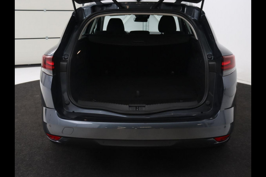 Renault Mégane 1.6 E-Tech Plug-In Hybrid 160 Business Zen | Carplay | Navigatie | Digital Cockpit | Parkeerhulp | Full LED | Climate control | DAB | Cruise control | Bluetooth | PHEV