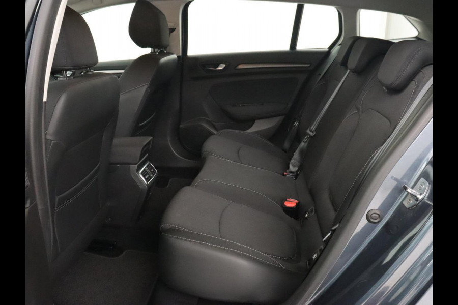 Renault Mégane 1.6 E-Tech Plug-In Hybrid 160 Business Zen | Carplay | Navigatie | Digital Cockpit | Parkeerhulp | Full LED | Climate control | DAB | Cruise control | Bluetooth | PHEV