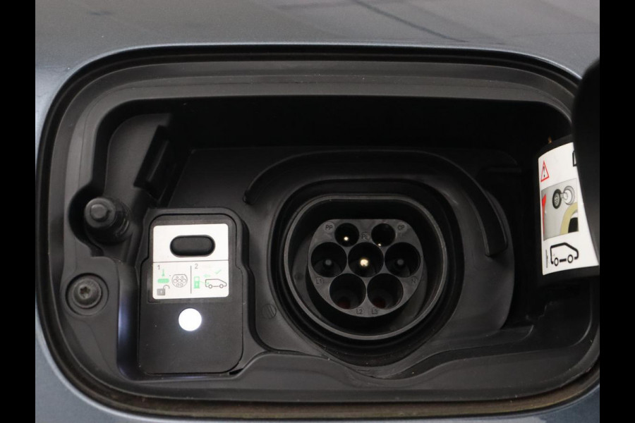 Renault Mégane 1.6 E-Tech Plug-In Hybrid 160 Business Zen | Carplay | Navigatie | Digital Cockpit | Parkeerhulp | Full LED | Climate control | DAB | Cruise control | Bluetooth | PHEV