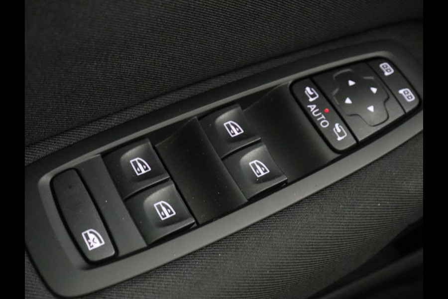 Renault Mégane 1.6 E-Tech Plug-In Hybrid 160 Business Zen | Carplay | Navigatie | Digital Cockpit | Parkeerhulp | Full LED | Climate control | DAB | Cruise control | Bluetooth | PHEV