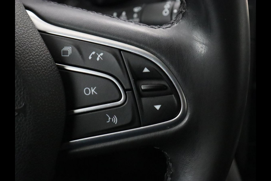 Renault Talisman 1.6 TCe Zen | Trekhaak | Massage | Carplay | Keyless | Parkeerhulp | Navigatie | Cruise control | Climate control | Bluetooth