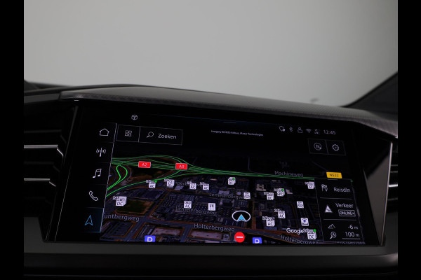 Audi Q4 e-tron 45 quattro Advanced edition 82 kWh 286pk Private lease vanaf €778,- pm | Navigatie | Parkeercamera | Verwarmbare voorstoelen | Matrix led verlichting