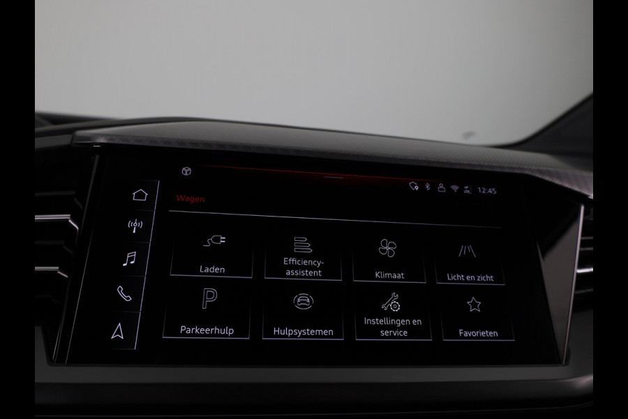 Audi Q4 e-tron 45 quattro Advanced edition 82 kWh 286pk Private lease vanaf €778,- pm | Navigatie | Parkeercamera | Verwarmbare voorstoelen | Matrix led verlichting