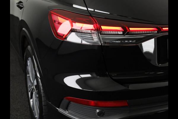 Audi Q4 e-tron 45 quattro Advanced edition 82 kWh 286pk Private lease vanaf €778,- pm | Navigatie | Parkeercamera | Verwarmbare voorstoelen | Matrix led verlichting