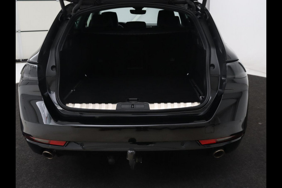 Peugeot 508 1.6 HYbrid GT Line | Trekhaak | Adaptive cruise | FOCAL Sound | Camera | Carplay | Half leder | Keyless | Full LED | Navigatie | Parkeerhulp | Climate control | PHEV | Plug In