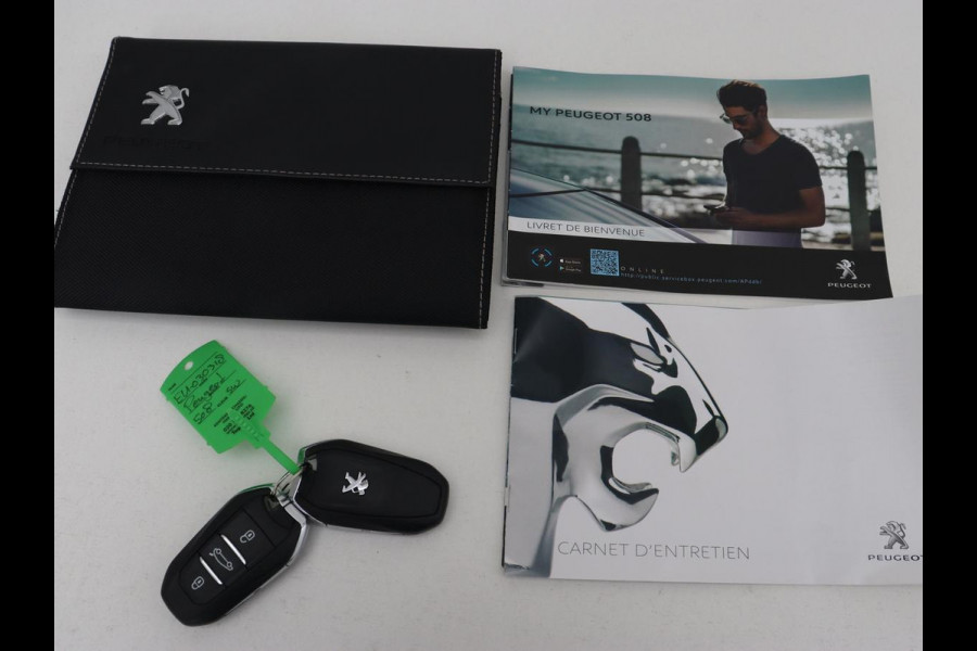 Peugeot 508 1.6 HYbrid GT Line | Trekhaak | Adaptive cruise | FOCAL Sound | Camera | Carplay | Half leder | Keyless | Full LED | Navigatie | Parkeerhulp | Climate control | PHEV | Plug In