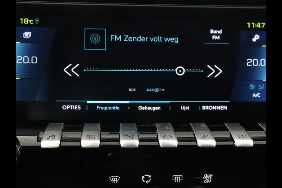 Peugeot 508 1.6 HYbrid GT Line | Trekhaak | Adaptive cruise | FOCAL Sound | Camera | Carplay | Half leder | Keyless | Full LED | Navigatie | Parkeerhulp | Climate control | PHEV | Plug In