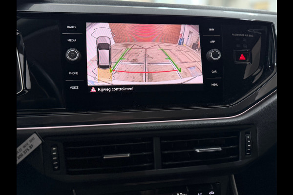 Volkswagen Taigo 1.0 TSI Style Automaat | Camera | Adaptive Cruise Control | 17' inch | LED | Navigatie