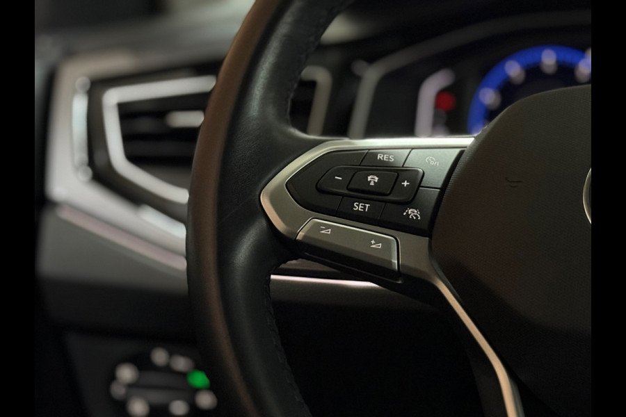 Volkswagen Taigo 1.0 TSI Style Automaat | Camera | Adaptive Cruise Control | 17' inch | LED | Navigatie