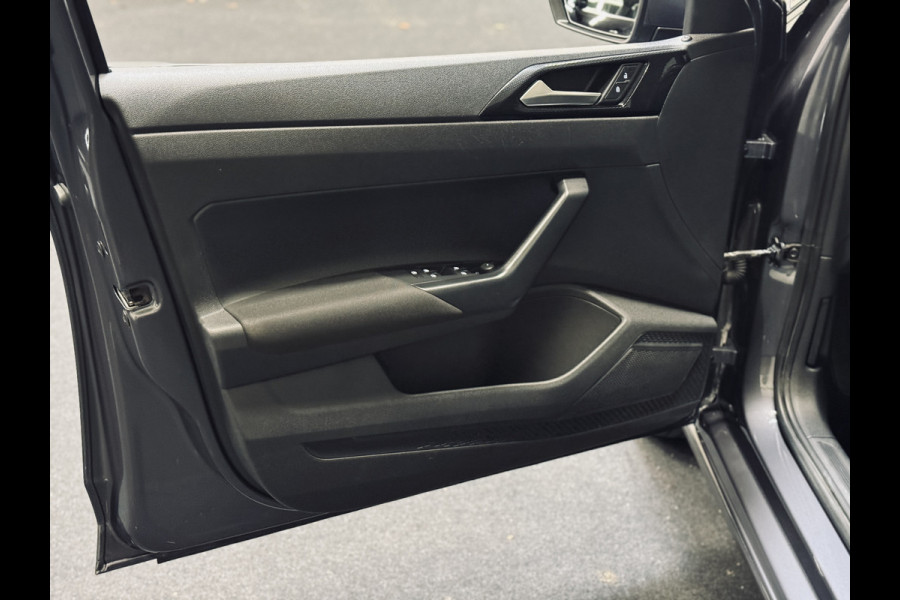 Volkswagen Polo 1.0 TSI Life | Camera | CarPlay | Stoelverw.