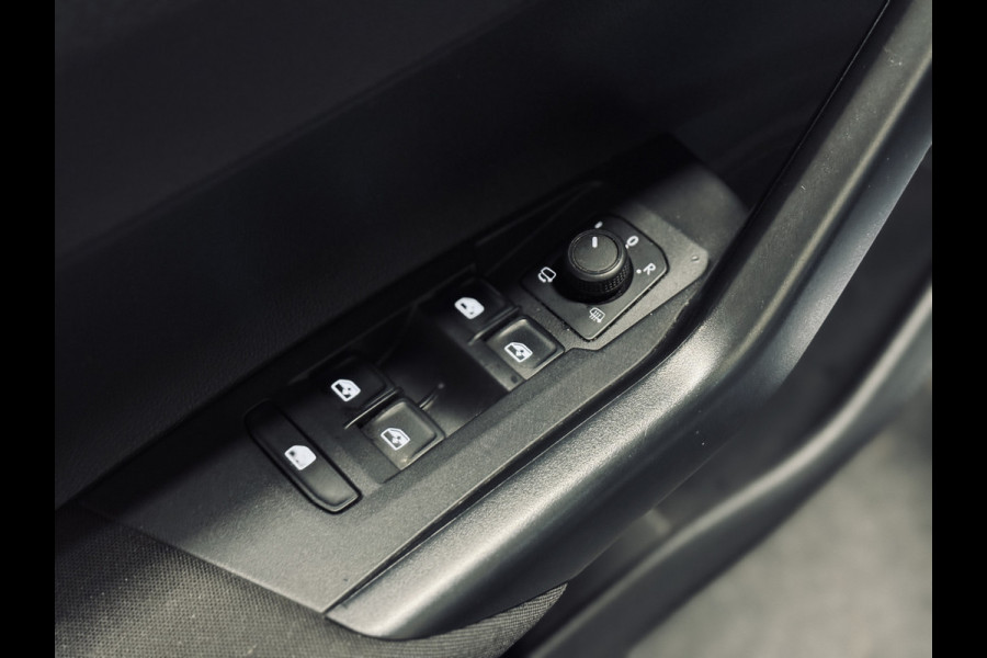 Volkswagen Polo 1.0 TSI Life | Camera | CarPlay | Stoelverw.