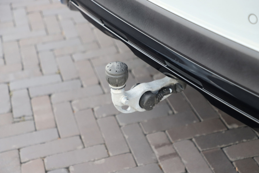 Mercedes-Benz GLC 400e AMG 4-Matic | 381PK | Pano | Massage | Keyles-go | Head-up | Sfeerverlichting | Burmester | Distronic+ | Memory | Stoelkoel