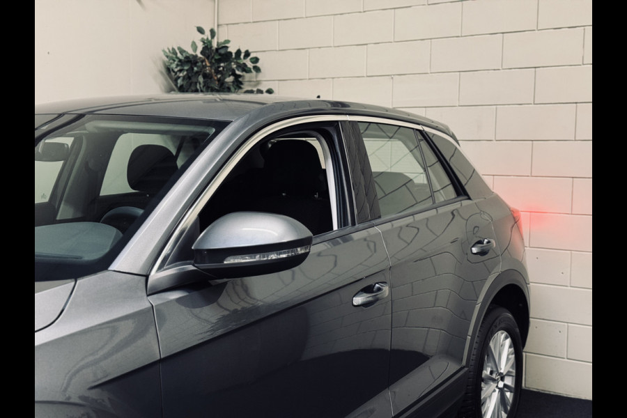 Volkswagen T-Roc 1.0 TSI Edition | Adapt.Cruise | CarPlay | LED