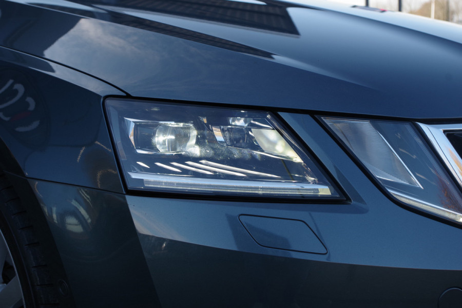 Škoda Octavia Combi 1.0 TSI 115 PK Greentech Style Business, Leder-Alcantara, Carplay