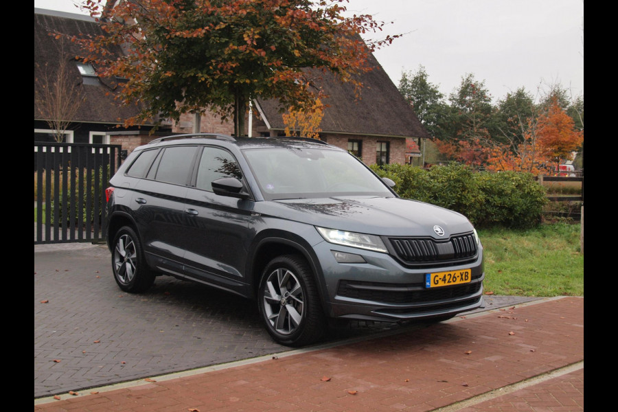 Škoda Kodiaq 1.5 TSI Sportline Business 7p. | Apple Carplay | Camera | Cruise Control | Canton | Trekhaak |