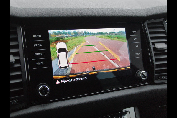 Škoda Kodiaq 1.5 TSI Sportline Business 7p. | Apple Carplay | Camera | Cruise Control | Canton | Trekhaak |