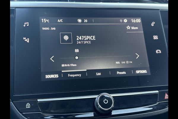 Opel Corsa 1.2 Level 3 | Camera | Apple Carplay & Android auto