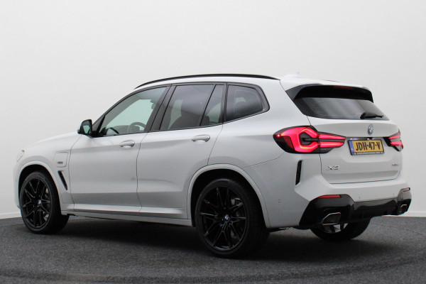 BMW X3 xDrive30e High Executive M-pakket Leer, Stoelverwarming, Camera, Cruise, Apple Carplay, LED, DAB, 21''