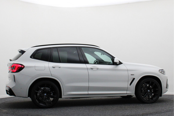 BMW X3 xDrive30e High Executive M-pakket Leer, Stoelverwarming, Camera, Cruise, Apple Carplay, LED, DAB, 21''