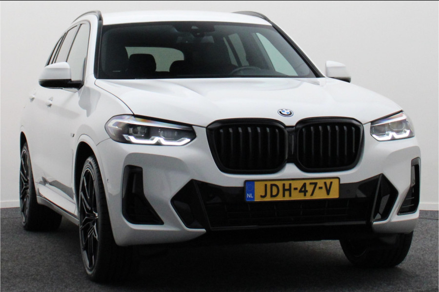 BMW X3 xDrive30e High Executive M-pakket Leer, Stoelverwarming, Camera, Cruise, Apple Carplay, LED, DAB, 21''