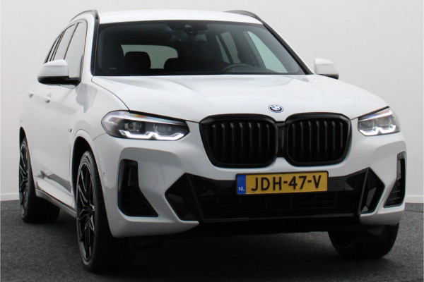 BMW X3 xDrive30e High Executive M-pakket Leer, Stoelverwarming, Camera, Cruise, Apple Carplay, LED, DAB, 21''