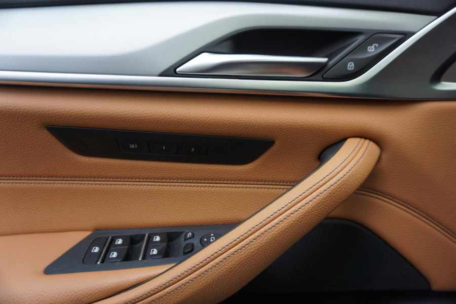 BMW 5 Serie Touring 530e xDrive Business Edition Plus/Laser Led/Leer/ Origineel Nederlands