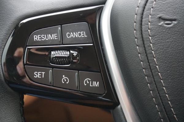 BMW 5 Serie Touring 530e xDrive Business Edition Plus/Laser Led/Leer/ Origineel Nederlands