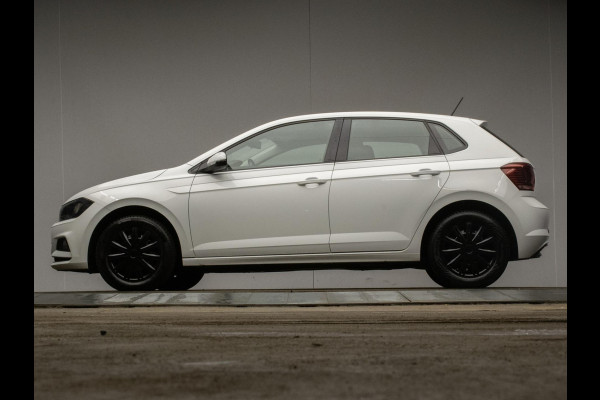 Volkswagen Polo 1.0 TSI Sport (APPLE CARPLAY,NAVI,CRUISE,PDC,CAMERA,SPORTSTOELEN,GETINT,CLIMATE,NETTESTAAT)