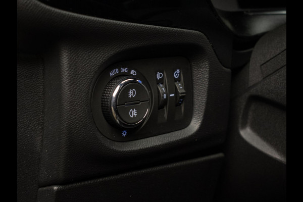 Opel CORSA-E GS Line 50 kWh Sport (APPLE CARPLAY,NAVI,DIGITALE COCKPIT,CRUISE,SPORTSTOELEN,CAMERA,GETINT,NETTESTAAT)