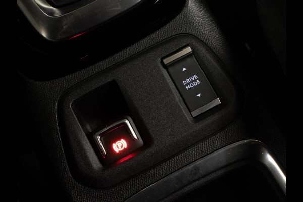 Opel CORSA-E GS Line 50 kWh Sport (APPLE CARPLAY,NAVI,DIGITALE COCKPIT,CRUISE,SPORTSTOELEN,CAMERA,GETINT,NETTESTAAT)