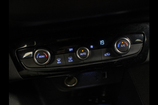 Opel CORSA-E GS Line 50 kWh Sport (APPLE CARPLAY,NAVI,DIGITALE COCKPIT,CRUISE,SPORTSTOELEN,CAMERA,GETINT,NETTESTAAT)