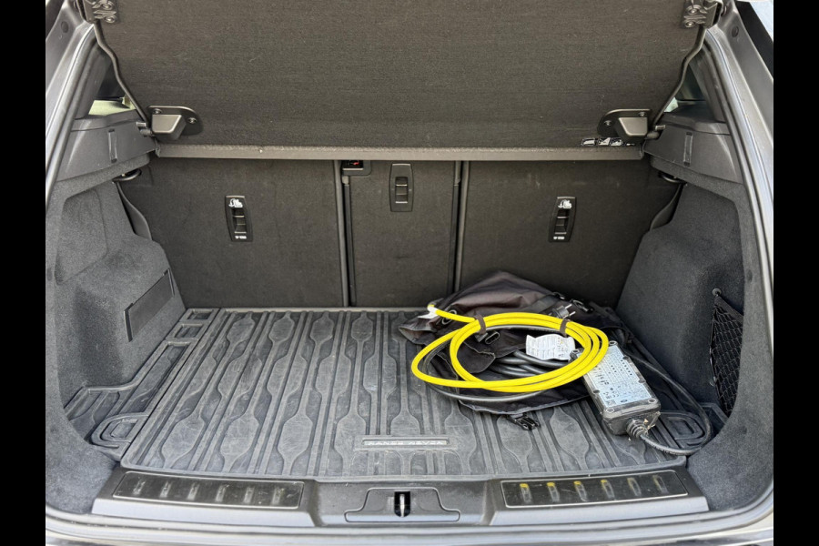 Land Rover Range Rover Evoque 1.5 P300e AWD R-Dynamic SE |Schuif/Kantel dak|Meridian|Memory|ACC|Winterpakket|Trekhaak