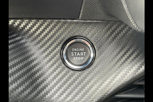 Peugeot 208 1.2 PureTech Blue Lease Allure | Two-tone | Apple Carplay & Android auto