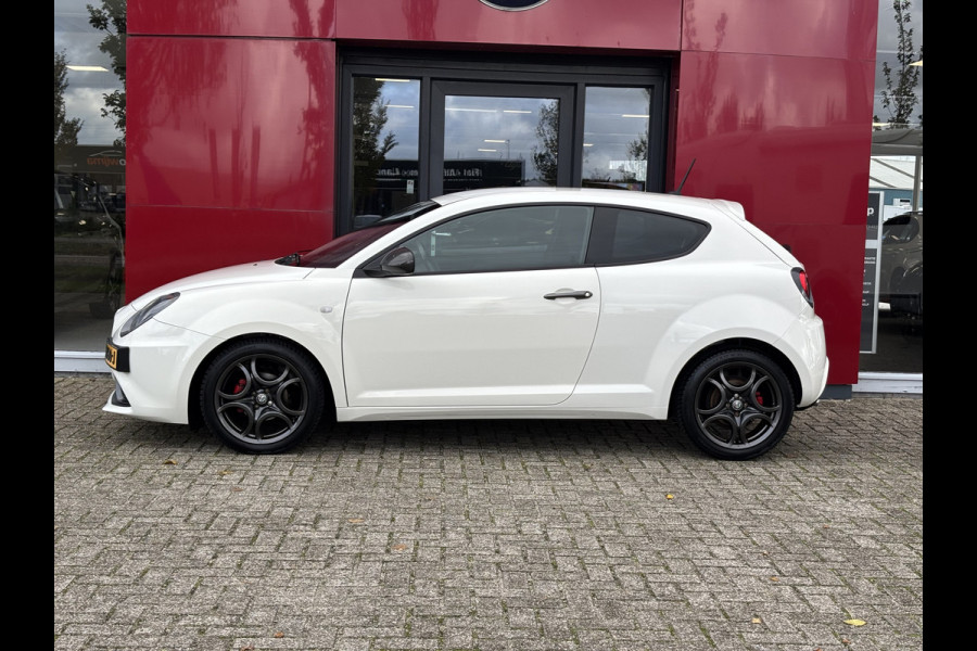 Alfa Romeo MiTo TwinAir 105PK | 17" velgen | Carbon aankleding | parkeersensoren achter