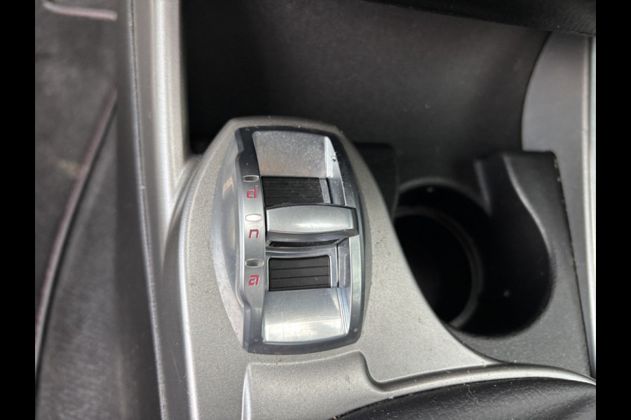 Alfa Romeo MiTo TwinAir 105PK | 17" velgen | Carbon aankleding | parkeersensoren achter