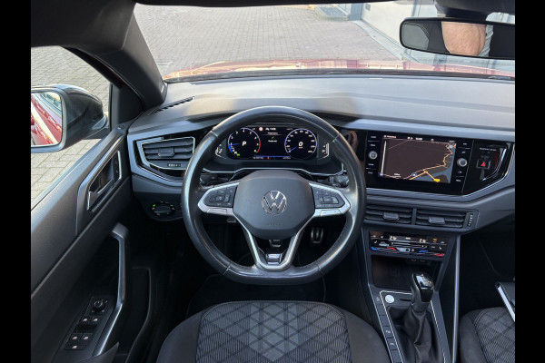 Volkswagen Taigo 1.0 TSi DSG R-Line Business SCHUIFDAK/KEYLESS/CAMERA/18INCH/DODEHOEK/ADAPT.CRUISE