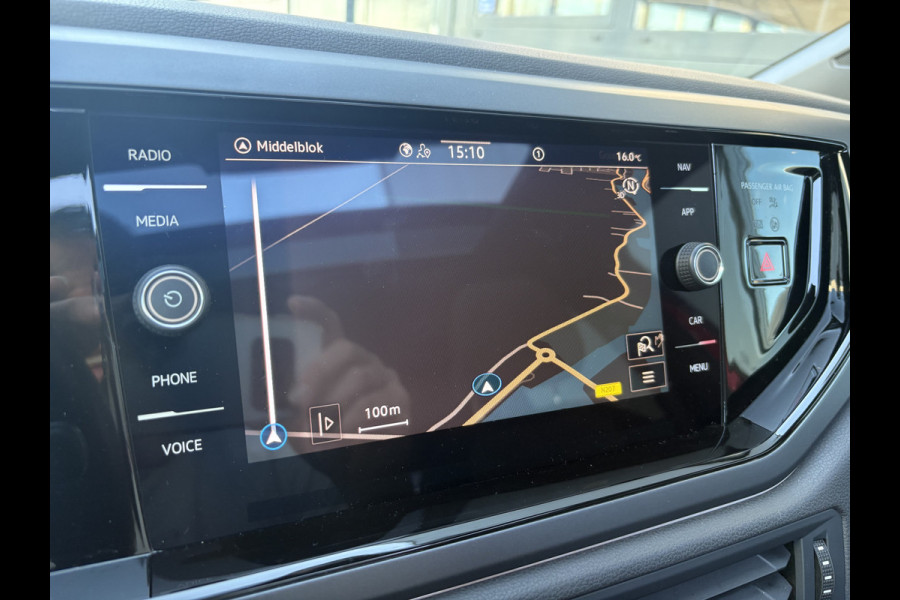 Volkswagen Taigo 1.0 TSi DSG R-Line Business SCHUIFDAK/KEYLESS/CAMERA/18INCH/DODEHOEK/ADAPT.CRUISE