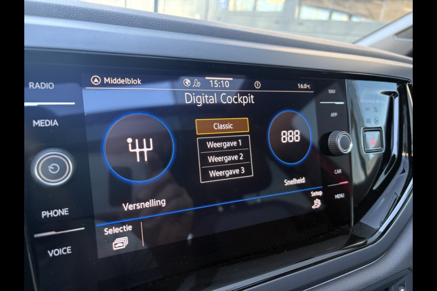 Volkswagen Taigo 1.0 TSi DSG R-Line Business SCHUIFDAK/KEYLESS/CAMERA/18INCH/DODEHOEK/ADAPT.CRUISE