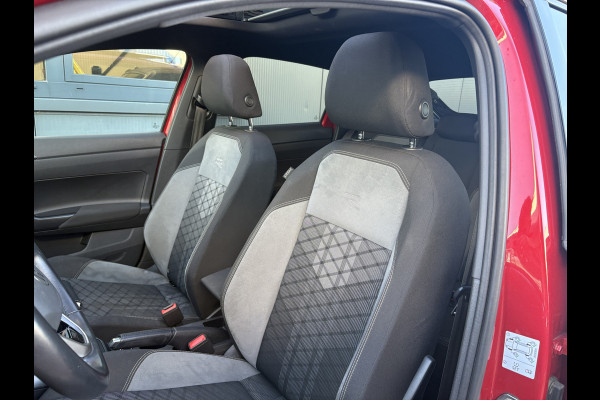 Volkswagen Taigo 1.0 TSi DSG R-Line Business SCHUIFDAK/KEYLESS/CAMERA/18INCH/DODEHOEK/ADAPT.CRUISE