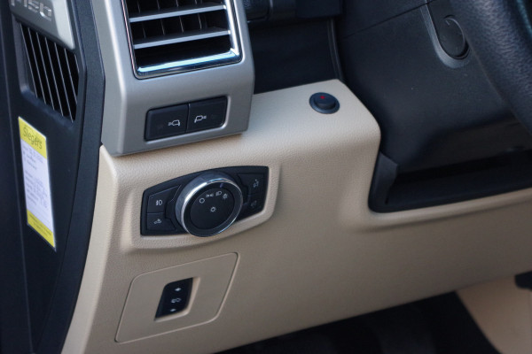 Ford USA F-150 3.5 V6 Ecoboost 370 PK SuperCrew, Trekhaak, Panoramadak, Stoelkoeling + -Verwarming, Leder