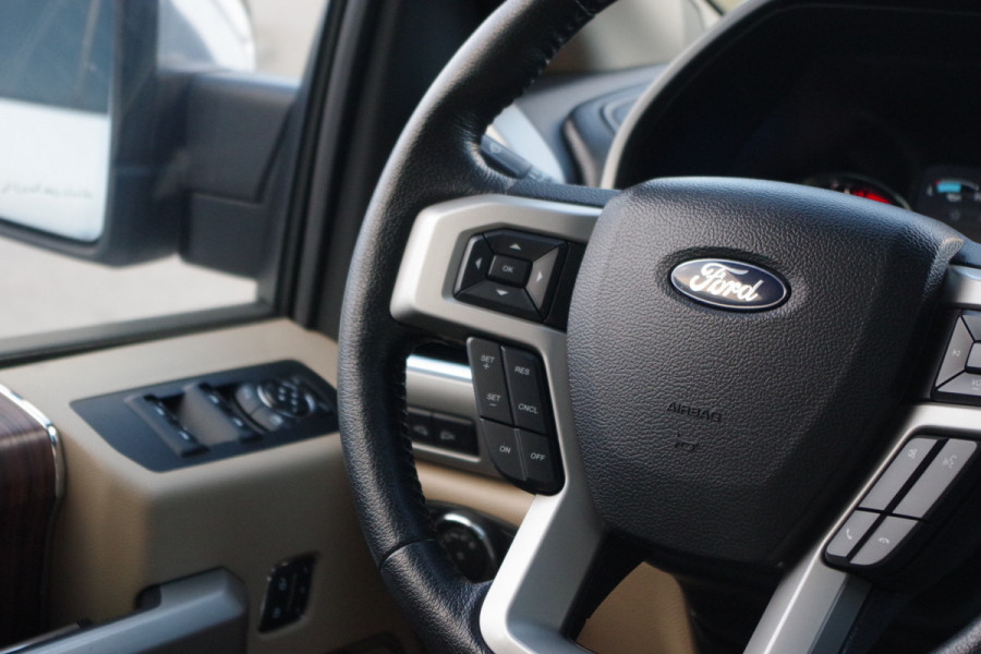 Ford USA F-150 3.5 V6 Ecoboost 370 PK SuperCrew, Trekhaak, Panoramadak, Stoelkoeling + -Verwarming, Leder