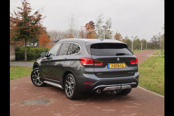 BMW X1 xDrive25e eDrive Edition | Head-Up Display | Harman Kardon | Apple Carplay | Sfeerverlichting | Trekhaak |