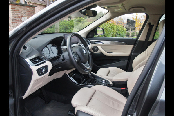 BMW X1 xDrive25e eDrive Edition | Head-Up Display | Harman Kardon | Apple Carplay | Sfeerverlichting | Trekhaak |