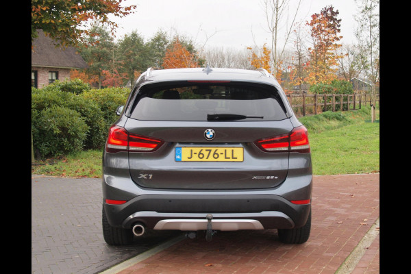 BMW X1 xDrive25e eDrive Edition | Head-Up Display | Harman Kardon | Apple Carplay | Sfeerverlichting | Trekhaak |