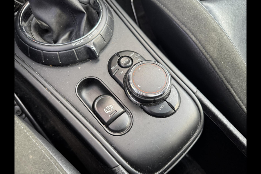 MINI Countryman 2.0 Cooper SD ALL4 JCW | Panoramadak | Head-Up Display | Harmon Kardon | Navigatie |