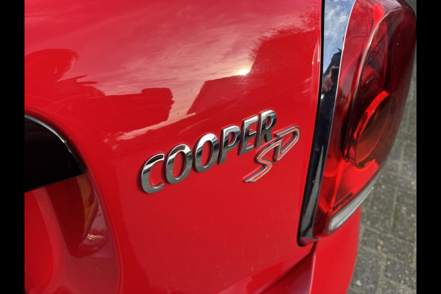 MINI Countryman 2.0 Cooper SD ALL4 JCW | Panoramadak | Head-Up Display | Harmon Kardon | Navigatie |