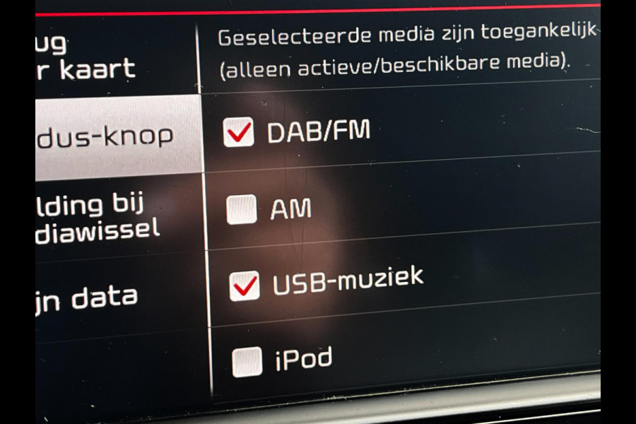 Kia Niro 1.6 GDi Hybrid BusinessLine Carplay_Stoel ventlatie_Led_Volle auto